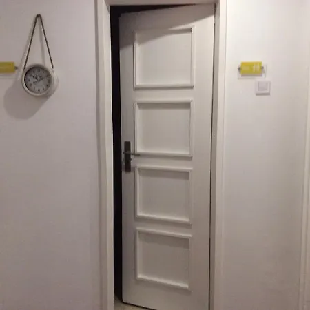 4u Iv Airport Guest house Lisbon