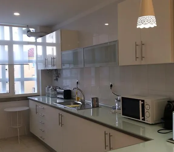 4u Iv Airport Guest house